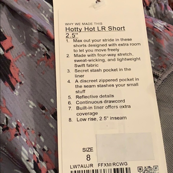 Lululemon Hotty Hot Shorts - Picture 3 of 4